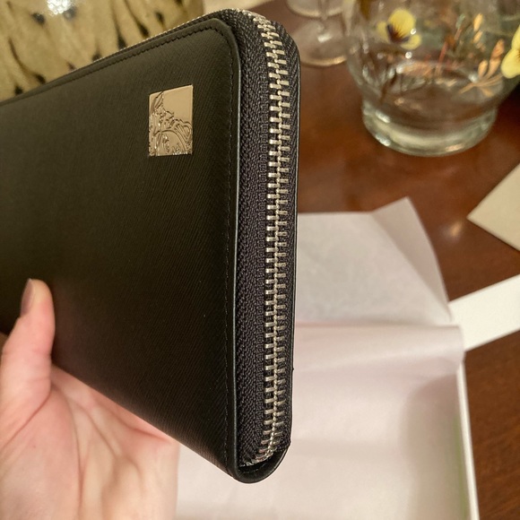 NWT VERSACE— Zip Around Black Leather Wallet/Agenda - Picture 10 of 16